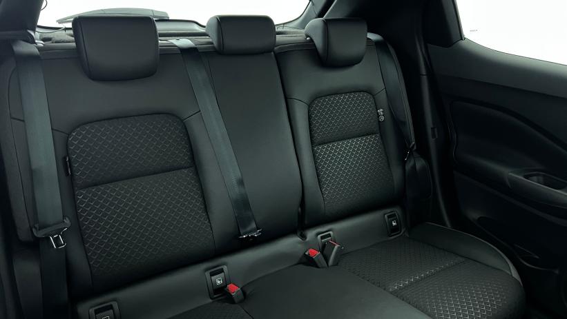 Aperçu du véhicule : HYBRID 143 N-Connecta Noir Kuro - toit Rouge Fuji avec 2500€ d'équipements inclus