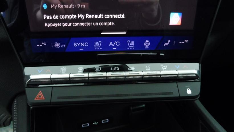 Aperçu du véhicule : 1.2 E-TECH FULL HYBRID 200CH ICONIC- 24