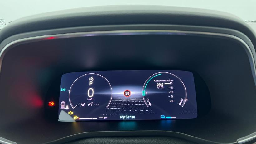 Aperçu du véhicule : E-Tech full hybrid 145 Techno Bleu Nocturne avec 800€ d'équipements inclus