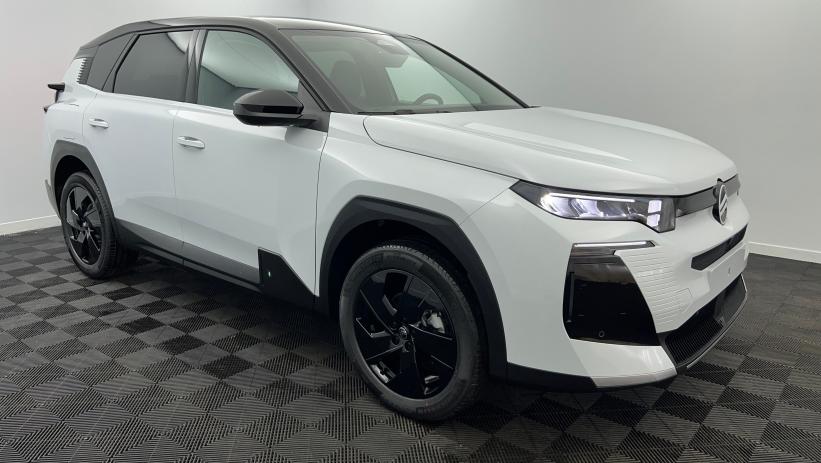 Aperçu du véhicule : Nouveau Hybrid 145 ch e-DCS6 Plus Blanc Okénite - Toit Noir Perla Nera avec 2550€ d'équipements inclus