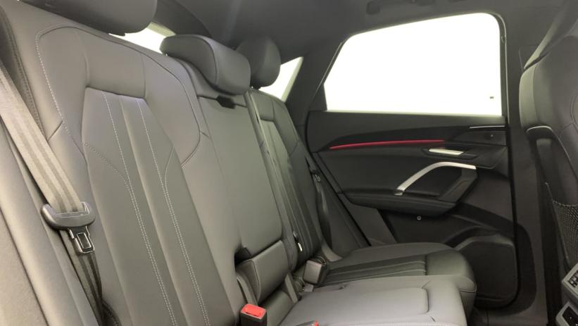 Aperçu du véhicule : e-hybrid 299 ch S tronic 7 Quattro S line