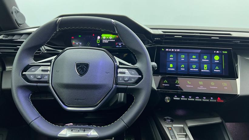 Aperçu du véhicule : Hybrid 145 e-DCS6 GT Noir Perla Nera avec 5250€ d'équipements inclus