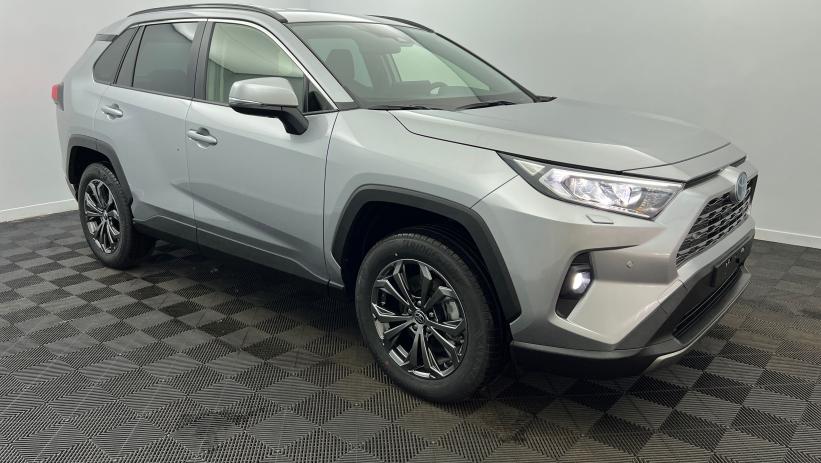 Aperçu du véhicule : Hybride 218 ch 2WD Dynamic Gris Acier avec 2850€ d'équipements inclus