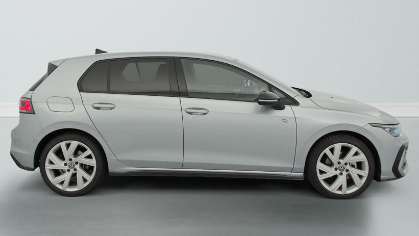 Aperçu du véhicule : 2.0 TDI 150 DSG7 R-LINE