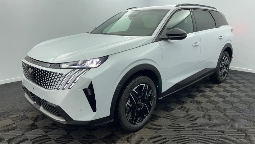 Aperçu du véhicule : Nouveau Hybrid 145 e-DCS6 Allure Blanc Okénite avec 4850€ d'équipements inclus