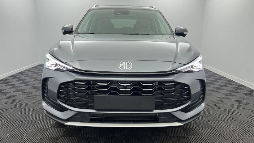 Aperçu du véhicule : 1.5 L Hybrid+ 197 ch Luxury Hampstead Grey avec 650€ d'équipements inclus