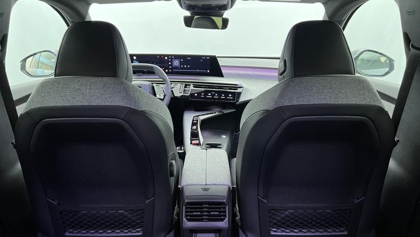 Aperçu du véhicule : Nouveau Hybrid 145 e-DCS6 GT Bleu Ingaro avec 5350€ d'équipements inclus