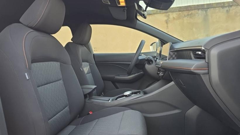 Aperçu du véhicule : 1.5 L Hybrid+ 195 ch Comfort