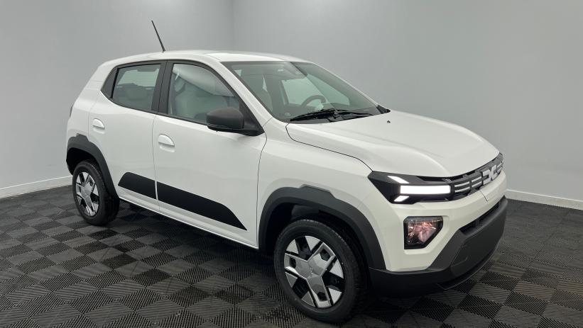 Aperçu du véhicule : 45 Expression Blanc Kaolin avec 260€ d'équipements inclus