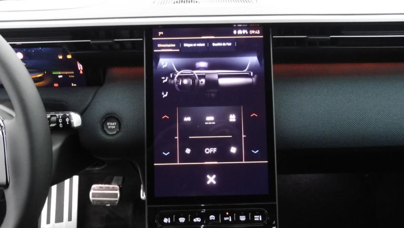 Aperçu du véhicule : 1.2 HYBRIDE 145CH MAX BOITE AUTOMATIQUE