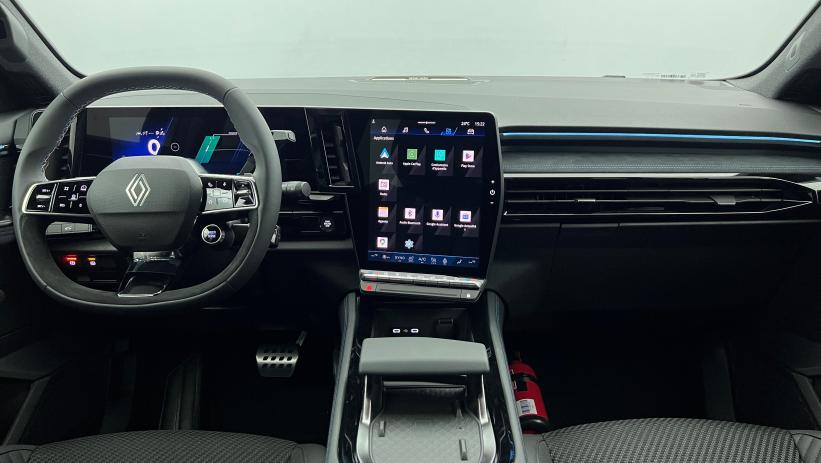 Aperçu du véhicule : full hybrid E-Tech 200 ch Esprit Alpine Gris Schiste Satin - Toit Noir Etoilé avec 5250€ d'équipements inclus