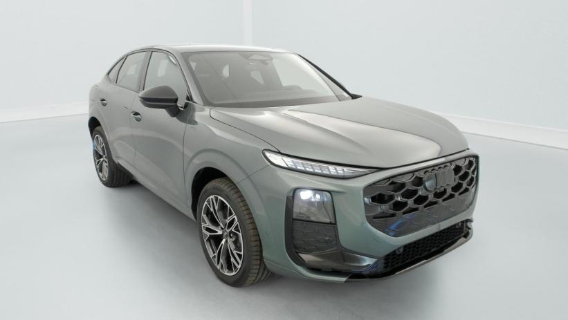 Aperçu du véhicule : E-HYBRID 272 CH S TRONIC 6 S LINE