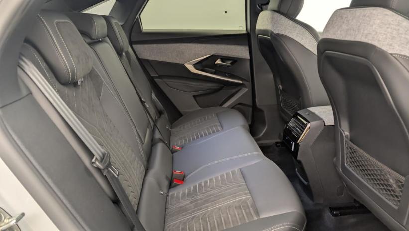 Aperçu du véhicule : Hybrid 145 e-DCS6 GT