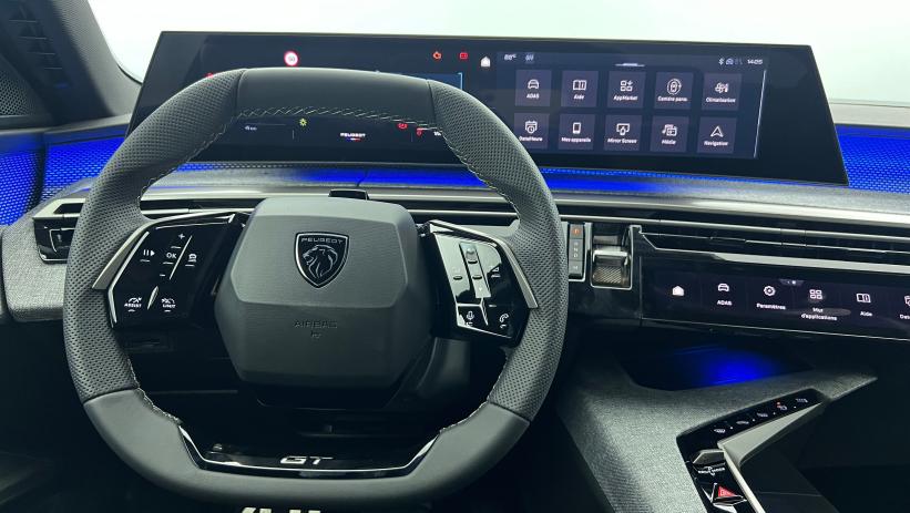 Aperçu du véhicule : Hybrid 145 e-DCS6 GT Exclusive Noir Perla Nera avec 2450€ d'équipements inclus