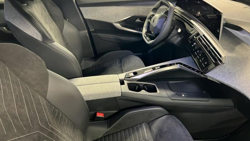 Aperçu du véhicule : Hybrid 145 e-DCS6 GT