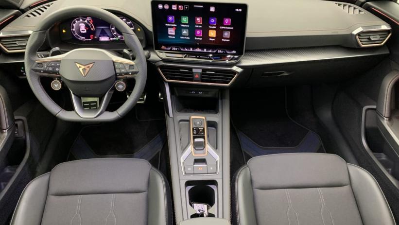 Aperçu du véhicule : 1.5 ETSI HYBRID 150 CH DSG7 V