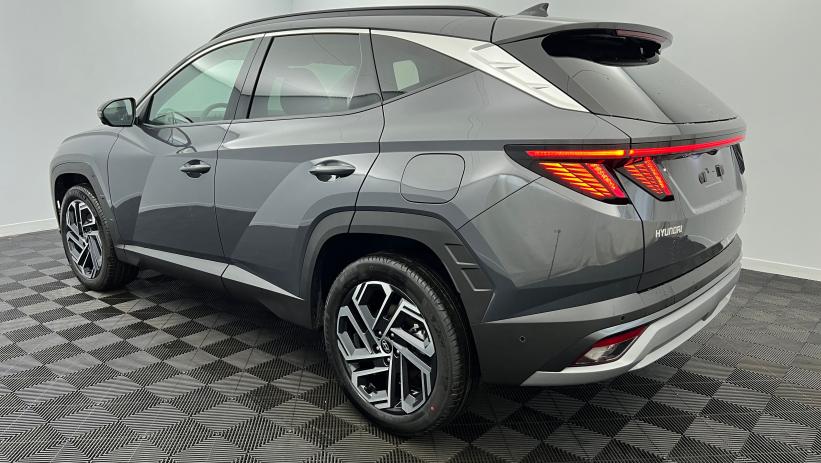 Aperçu du véhicule : 1.6 T-GDI 239 Hybrid BVA6 Executive Ecotronic Gray avec 1680€ d'équipements inclus