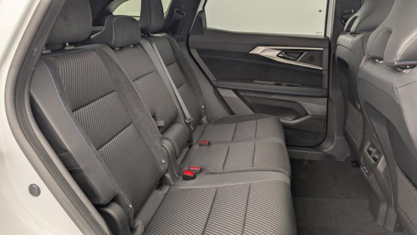 Aperçu du véhicule : FULL HYBRID E-TECH 200 CH 7PL ESPRIT ALPINE