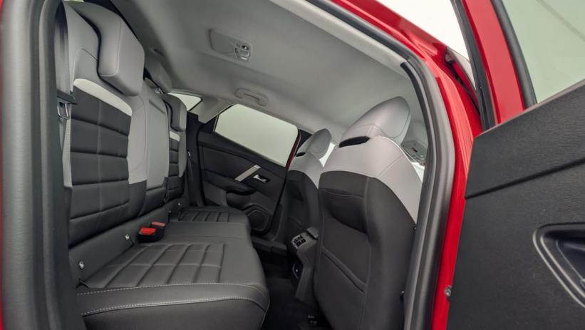 Aperçu du véhicule : Hybride 136 e-DCS6 Max