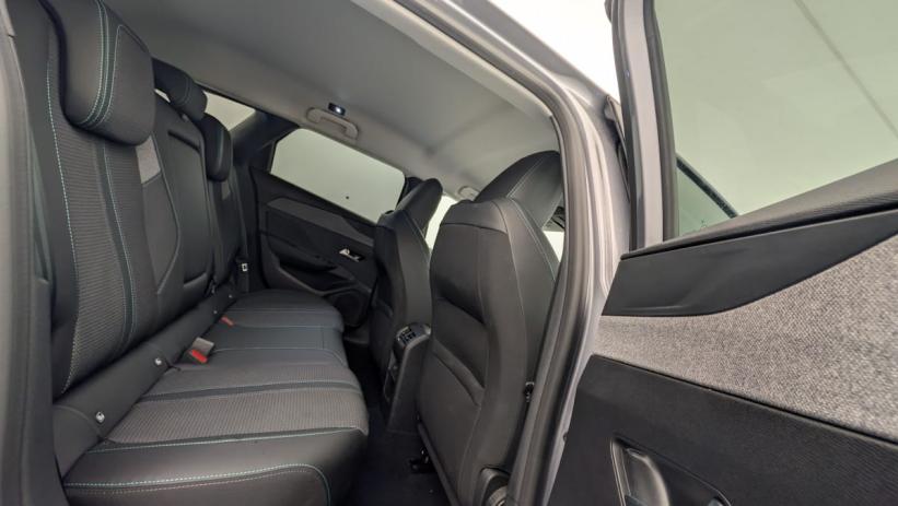 Aperçu du véhicule : Hybrid 145 e-DCS6 Allure