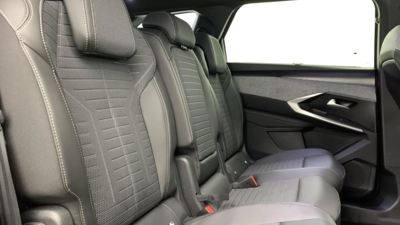 Aperçu du véhicule : HYBRID 136 E-DCS6 GT