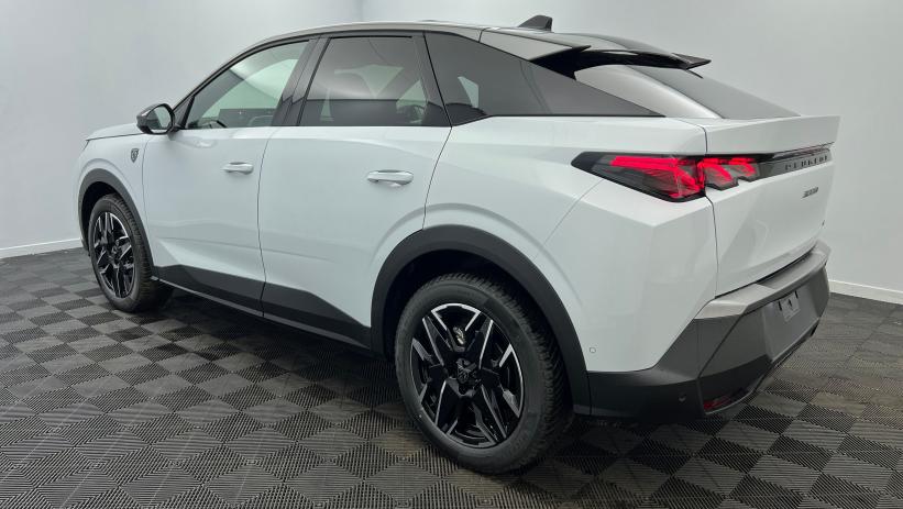 Aperçu du véhicule : Hybrid 145 e-DCS6 GT Blanc Okénite avec 4250€ d'équipements inclus