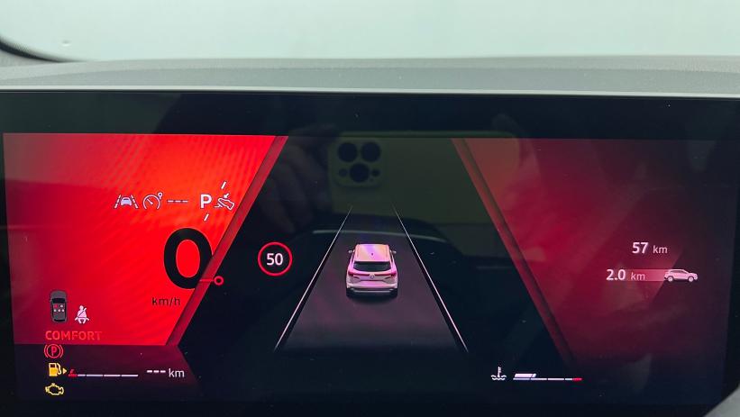 Aperçu du véhicule : Mild hybrid 160 auto Techno Blanc Nacré Toit Noir Etoilé avec 1400€ d'équipements inclus