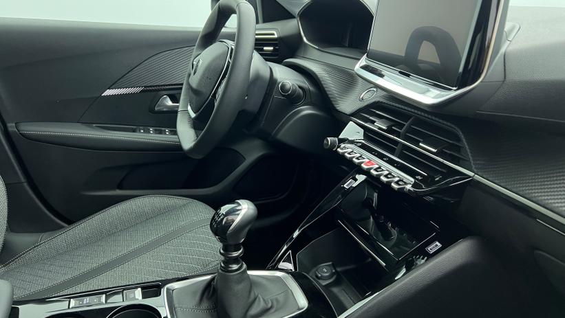 Aperçu du véhicule : Nouvelle 100 ch BVM6 Allure Gris Selenium avec 2200€ d'équipements inclus