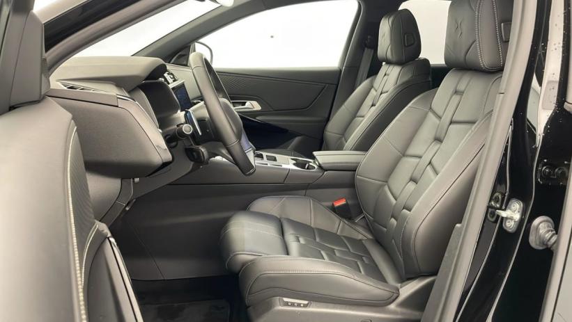 Aperçu du véhicule : Hybride Rechargeable E-Tense 225 EAT8 Opera