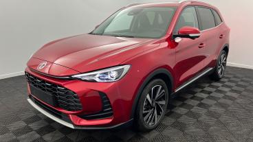 Aperçu du véhicule : 1.5 L Hybrid+ 197 ch Toit panoramique ouvrant Luxury Diamond Red avec 650€ d'équipements inclus